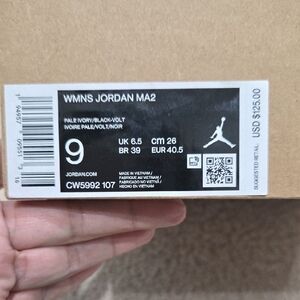 Jordan MA2 in Ivory and Black-Volt